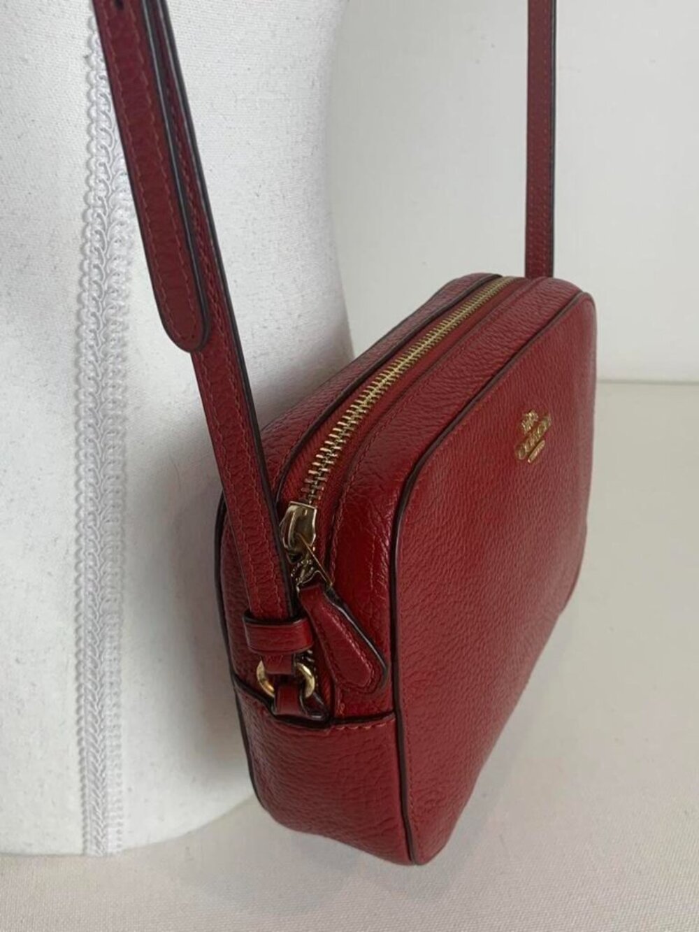 Coach Red leather crossbody bag - Picture 2 of 8